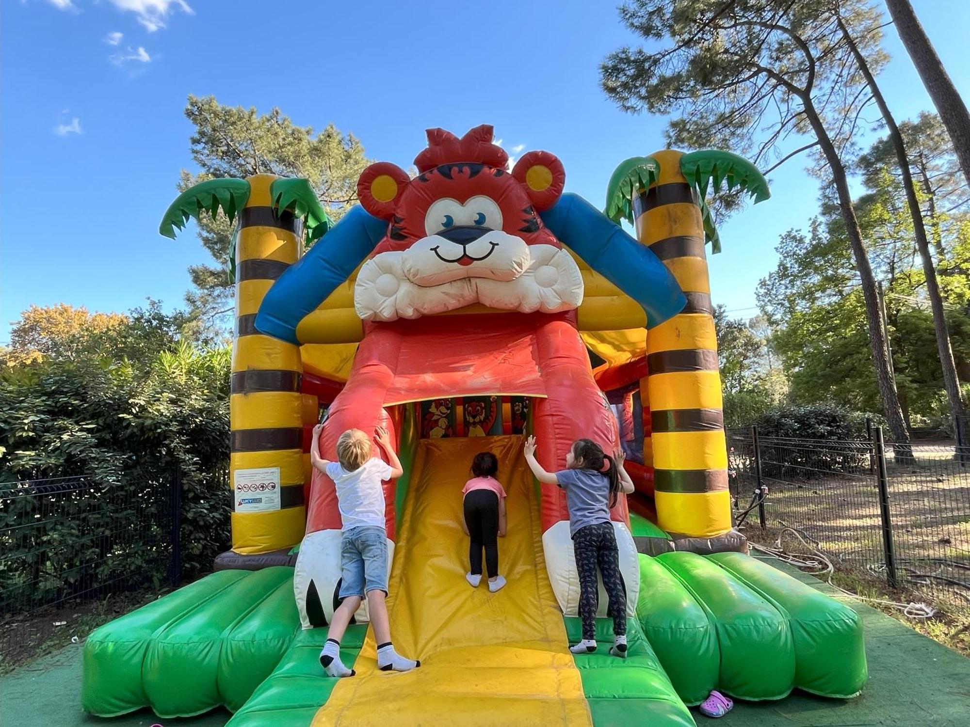 Camping La Simioune En Provence Bollène Kültér fotó