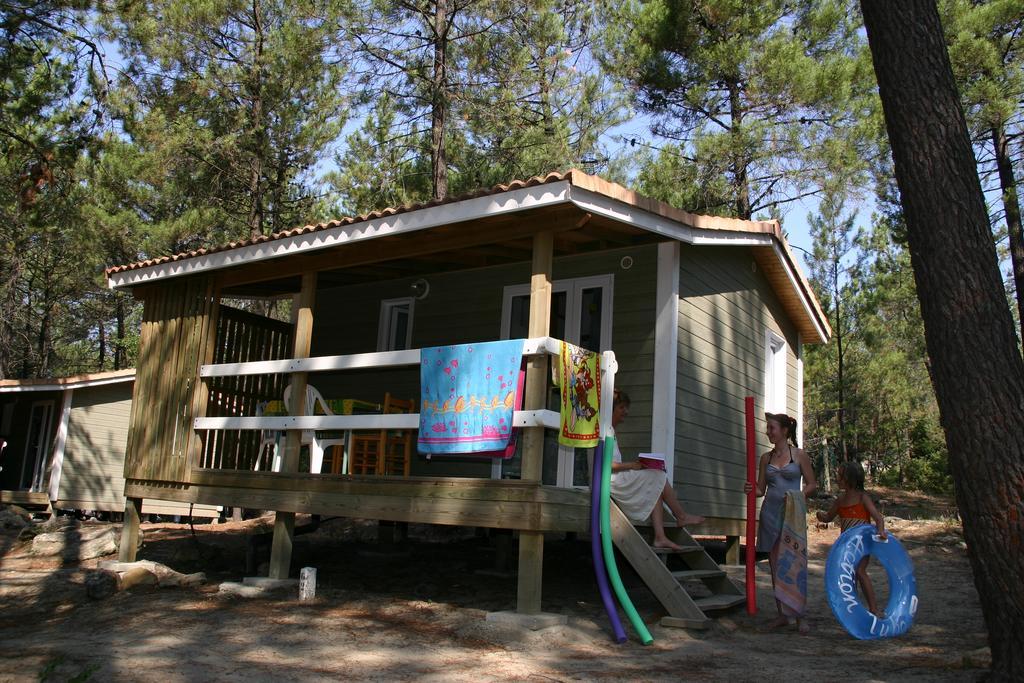 Camping La Simioune En Provence Bollène Kültér fotó